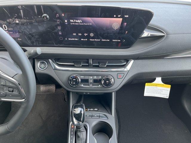 new 2025 Buick Envista car, priced at $27,180