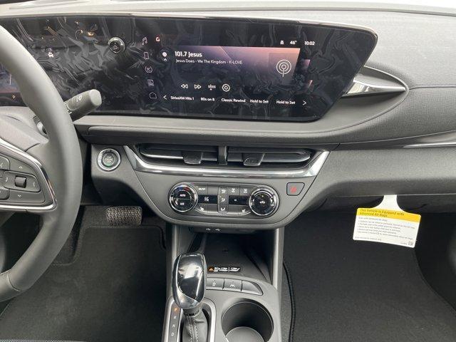 new 2025 Buick Envista car, priced at $27,180