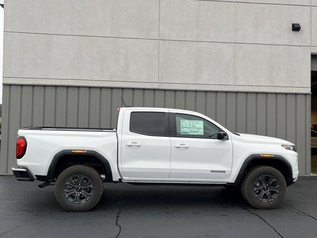 new 2025 GMC Canyon car, priced at $40,095