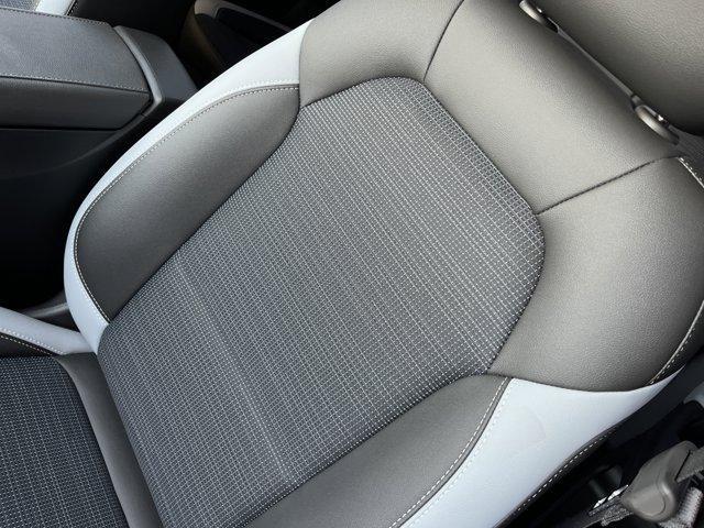 new 2025 Buick Envista car, priced at $27,280
