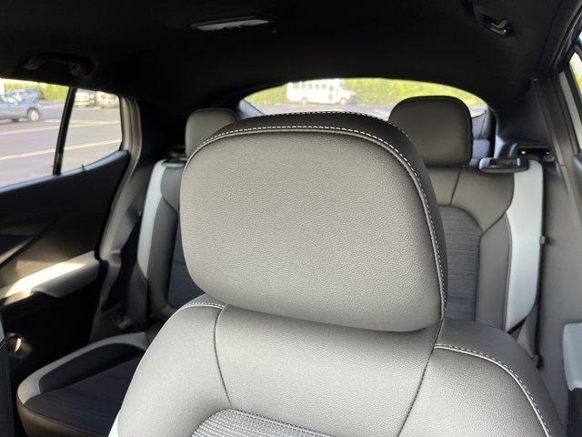 new 2025 Buick Envista car, priced at $27,280