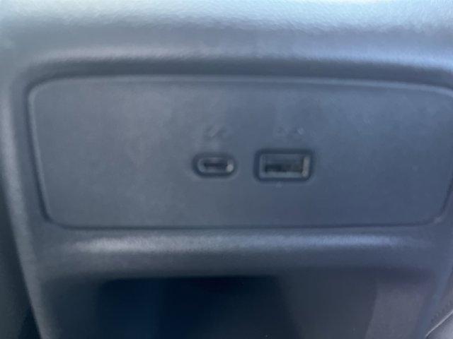 new 2025 Buick Envista car, priced at $32,085