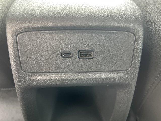 new 2025 Buick Envista car, priced at $29,970
