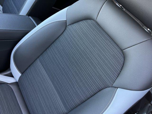 new 2025 Buick Envista car, priced at $26,685