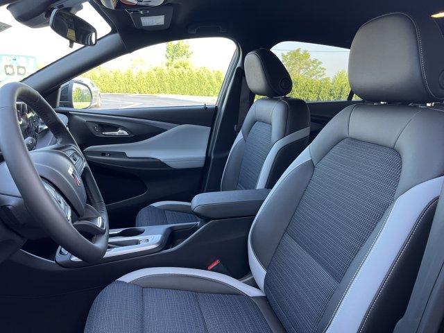 new 2025 Buick Envista car, priced at $26,685