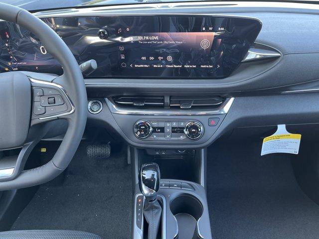 new 2025 Buick Envista car, priced at $26,685