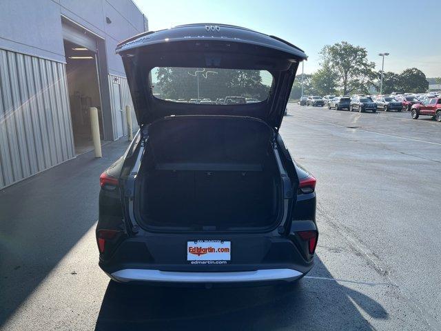 new 2025 Buick Envista car, priced at $26,685