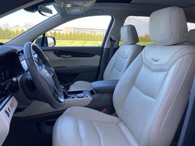 used 2022 Cadillac XT6 car, priced at $36,201