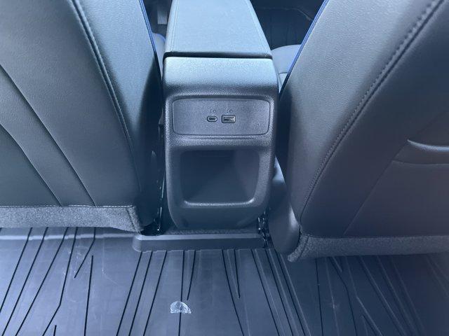 new 2025 Buick Envista car, priced at $29,600