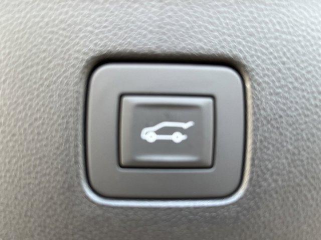new 2025 Buick Envista car, priced at $31,325