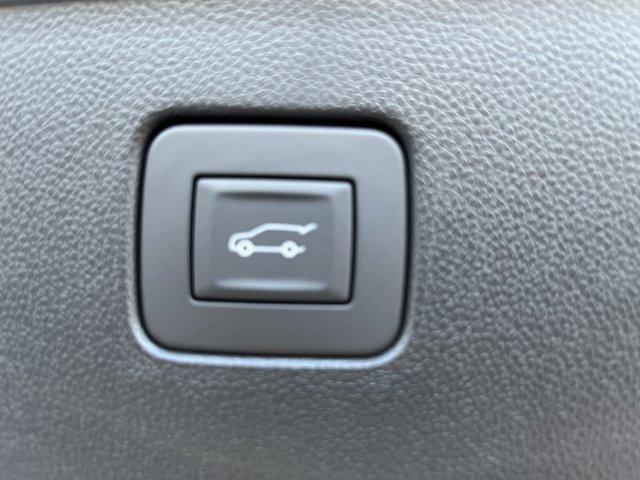new 2025 Buick Envista car, priced at $31,585