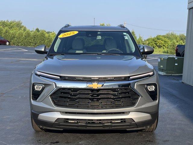 used 2025 Chevrolet TrailBlazer car, priced at $23,499