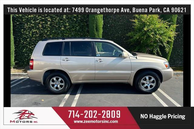 used 2005 Toyota Highlander car, priced at $8,995