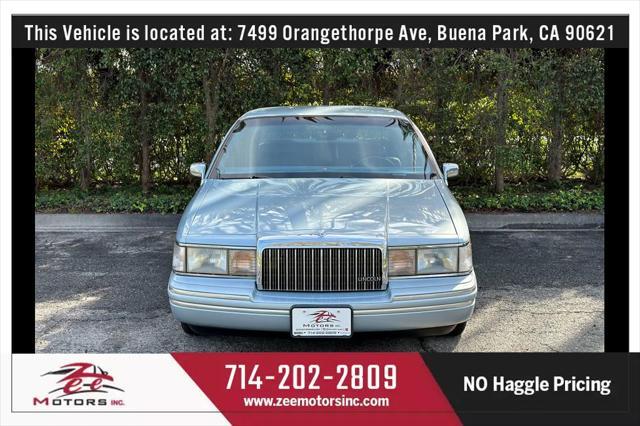 used 1993 Lincoln Town Car car, priced at $6,995