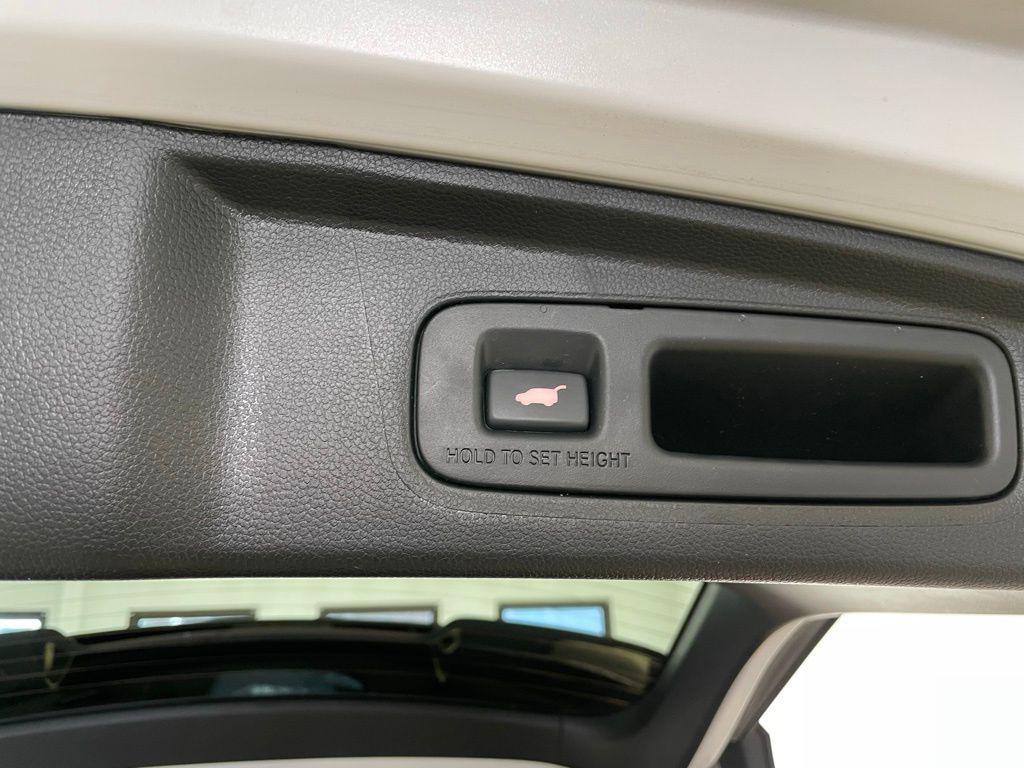 used 2025 Honda CR-V Hybrid car, priced at $39,997