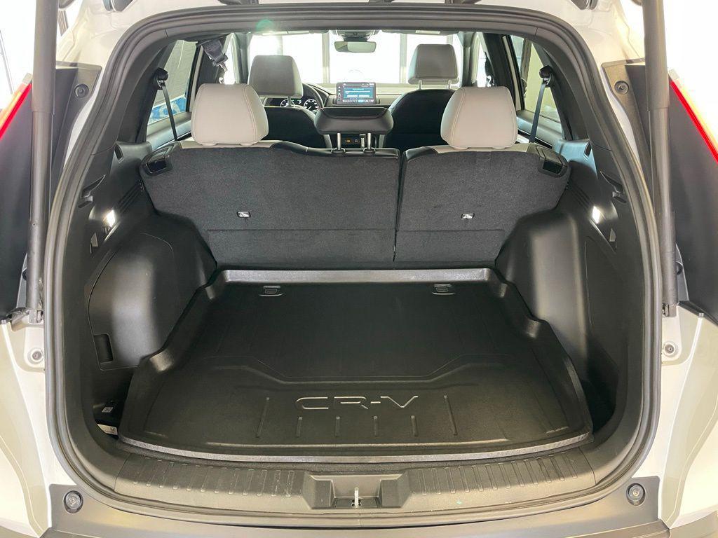 used 2025 Honda CR-V Hybrid car, priced at $39,997