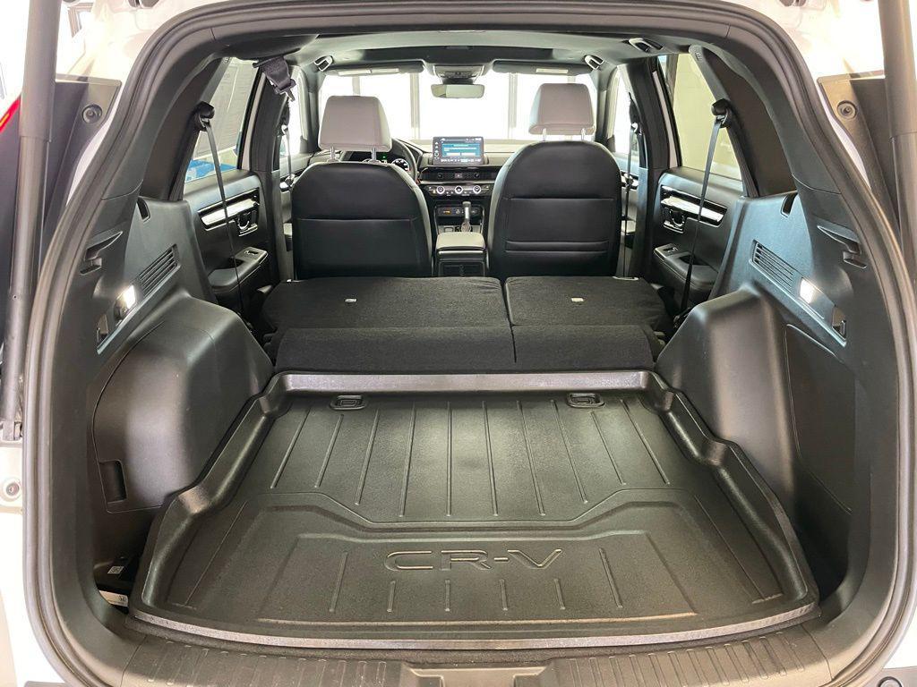 used 2025 Honda CR-V Hybrid car, priced at $39,997