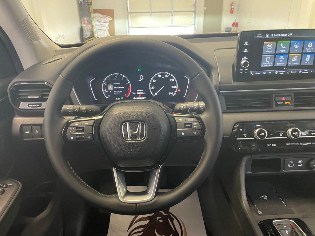 new 2025 Honda Pilot car, priced at $49,929