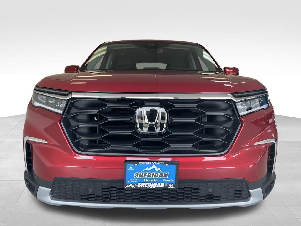 new 2025 Honda Pilot car, priced at $49,929