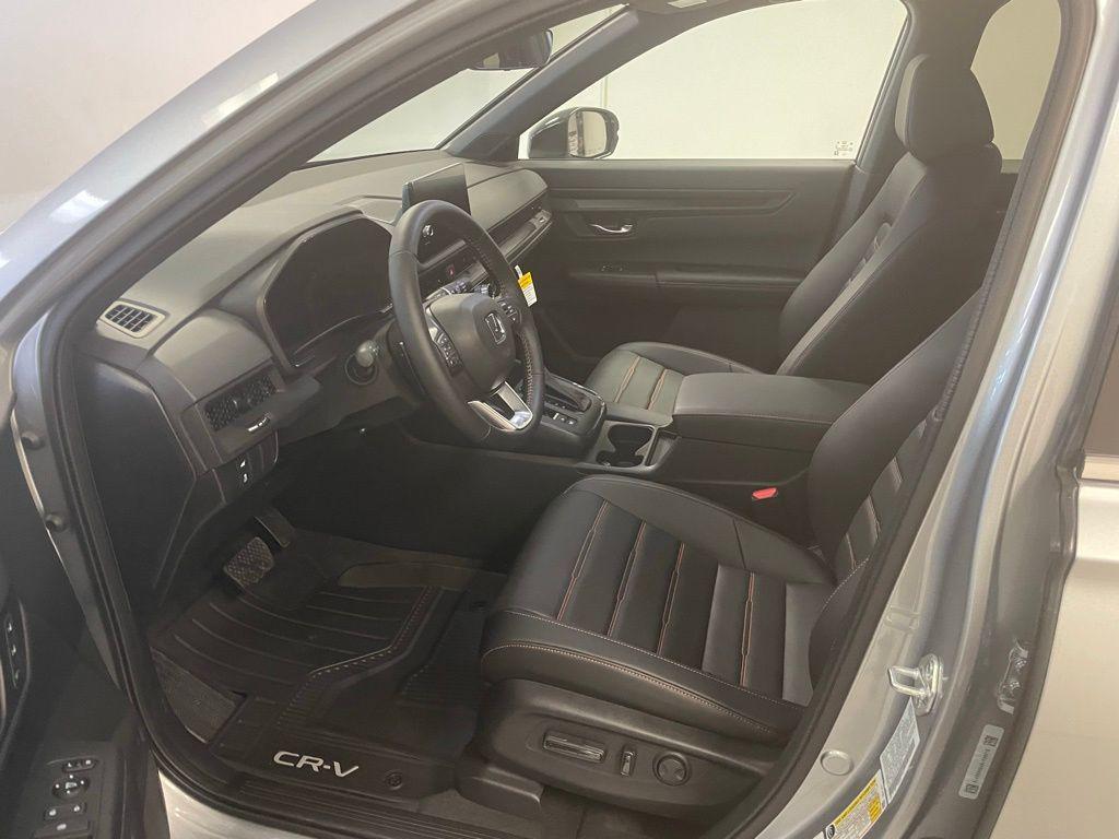 new 2025 Honda CR-V Hybrid car, priced at $41,117