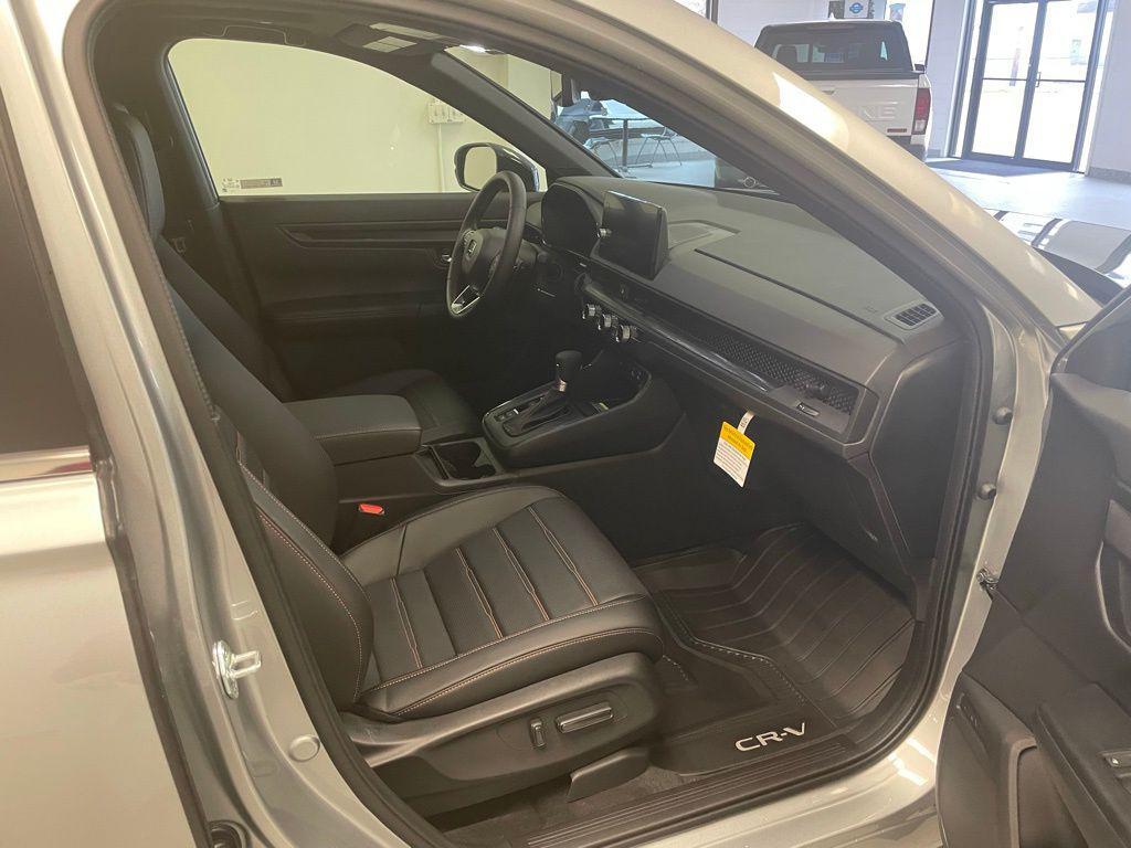 new 2025 Honda CR-V Hybrid car, priced at $41,117