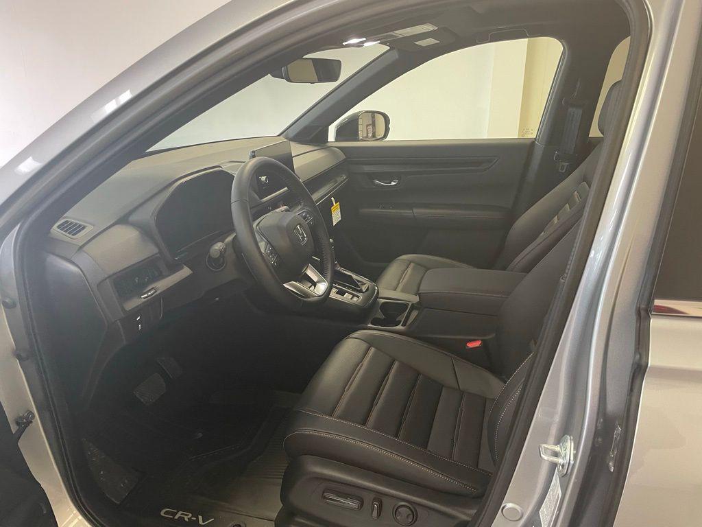 new 2025 Honda CR-V Hybrid car, priced at $41,034
