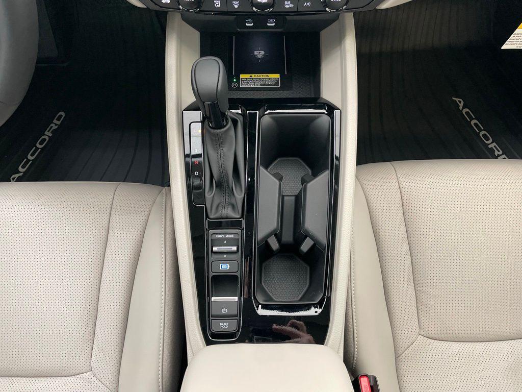 new 2025 Honda Accord Hybrid car, priced at $37,095