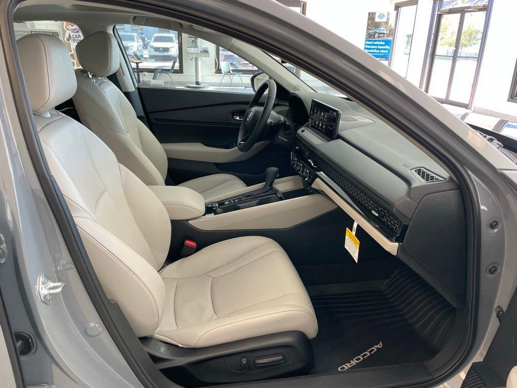 new 2025 Honda Accord Hybrid car, priced at $37,095