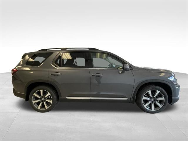 new 2025 Honda Pilot car, priced at $56,070