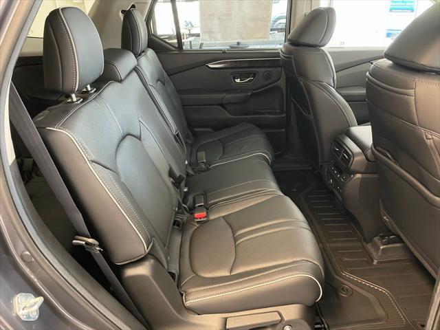new 2025 Honda Pilot car, priced at $56,070