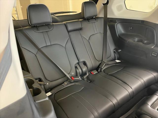 new 2025 Honda Pilot car, priced at $56,070