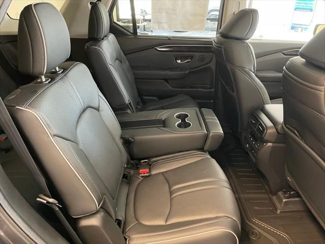 new 2025 Honda Pilot car, priced at $56,070