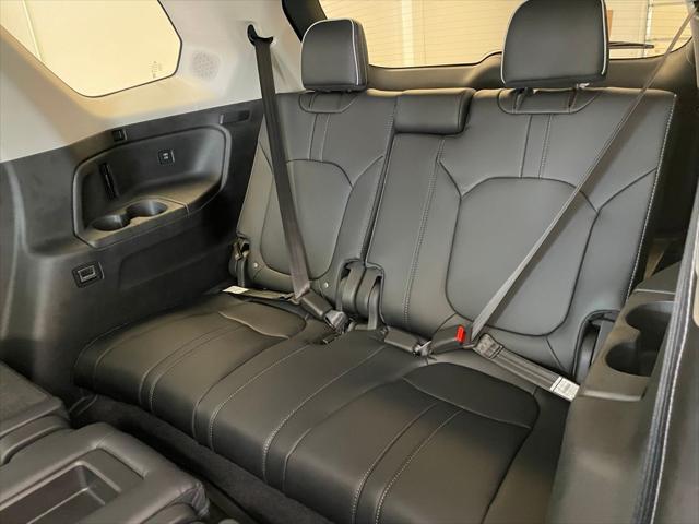 new 2025 Honda Pilot car, priced at $56,070