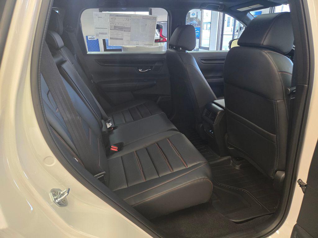 new 2025 Honda CR-V Hybrid car, priced at $41,489