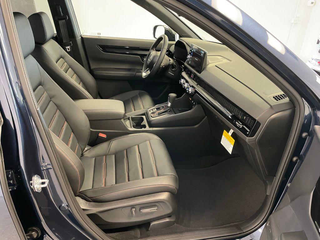 new 2026 Honda CR-V Hybrid car, priced at $43,700
