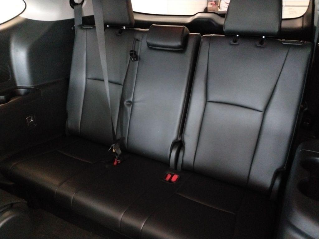 used 2024 Toyota Highlander car, priced at $39,997