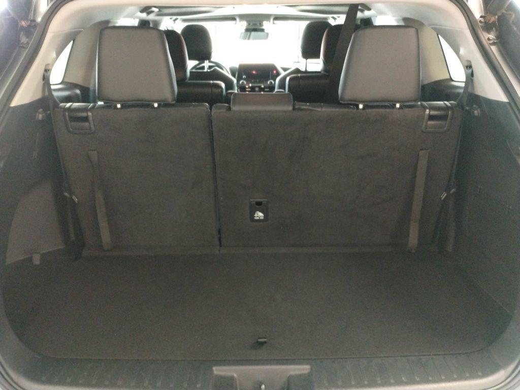 used 2024 Toyota Highlander car, priced at $39,997