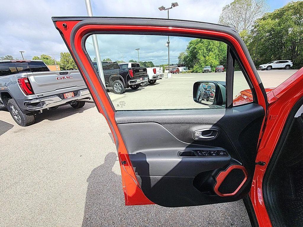 used 2020 Jeep Renegade car, priced at $16,916