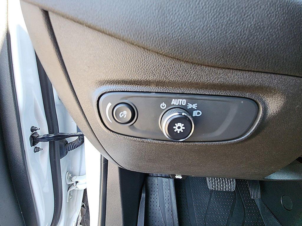 used 2023 Chevrolet Equinox car, priced at $20,964