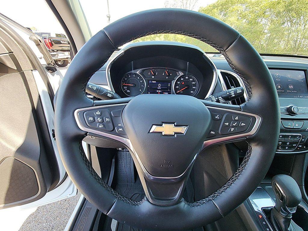 used 2023 Chevrolet Equinox car, priced at $20,964