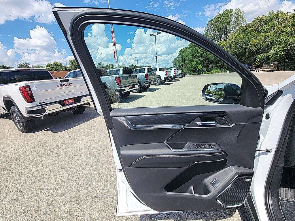 new 2026 GMC Acadia car, priced at $49,795
