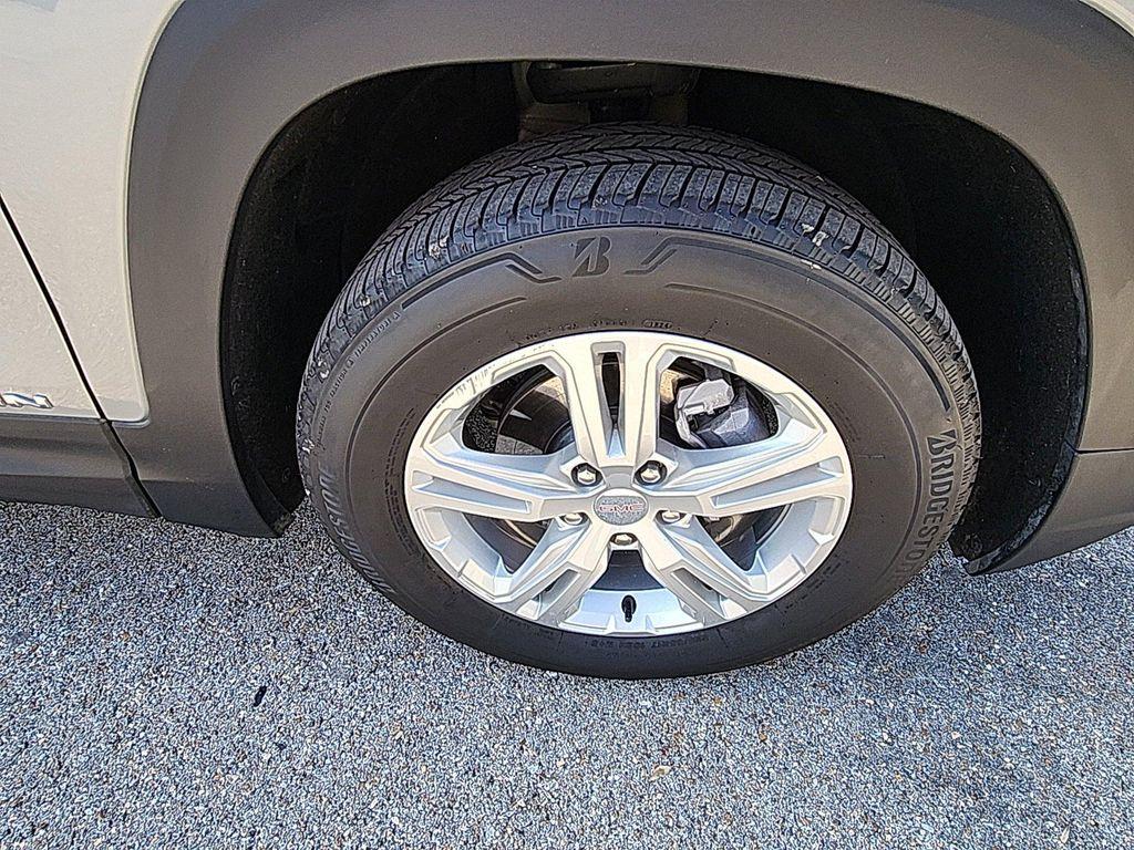 used 2024 GMC Terrain car, priced at $24,932