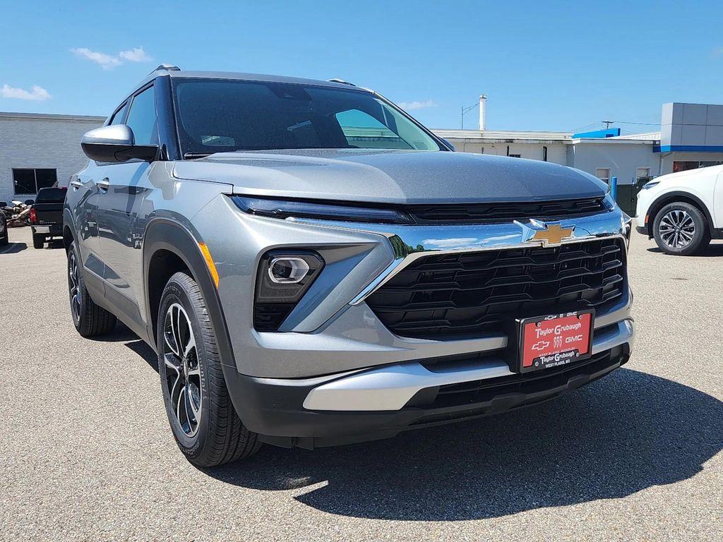 new 2025 Chevrolet TrailBlazer car, priced at $25,070