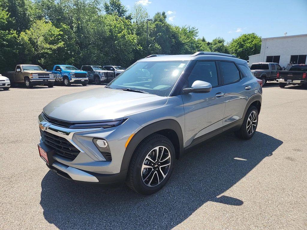 new 2025 Chevrolet TrailBlazer car, priced at $25,070