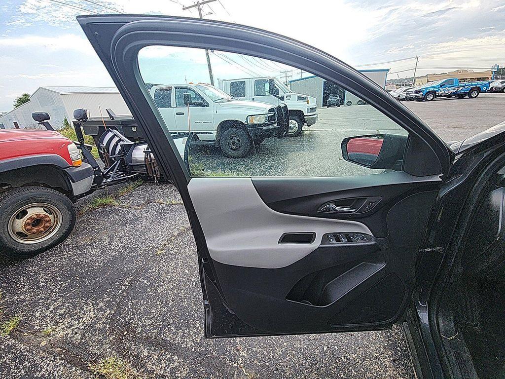 used 2022 Chevrolet Equinox car, priced at $18,903