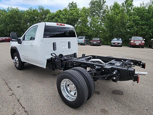 new 2025 GMC Sierra 3500 car, priced at $56,946
