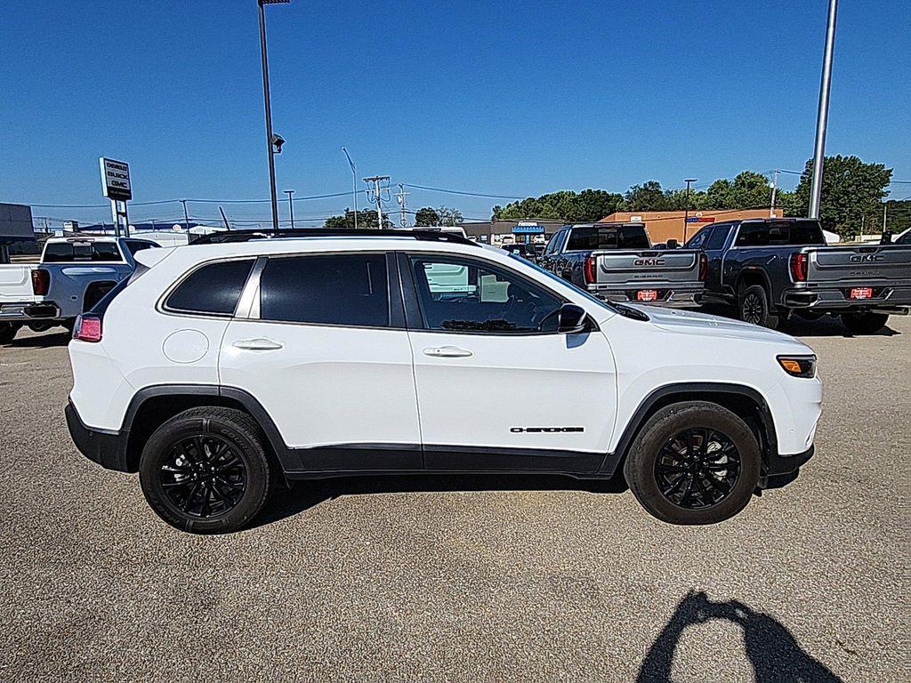 used 2023 Jeep Cherokee car, priced at $20,633