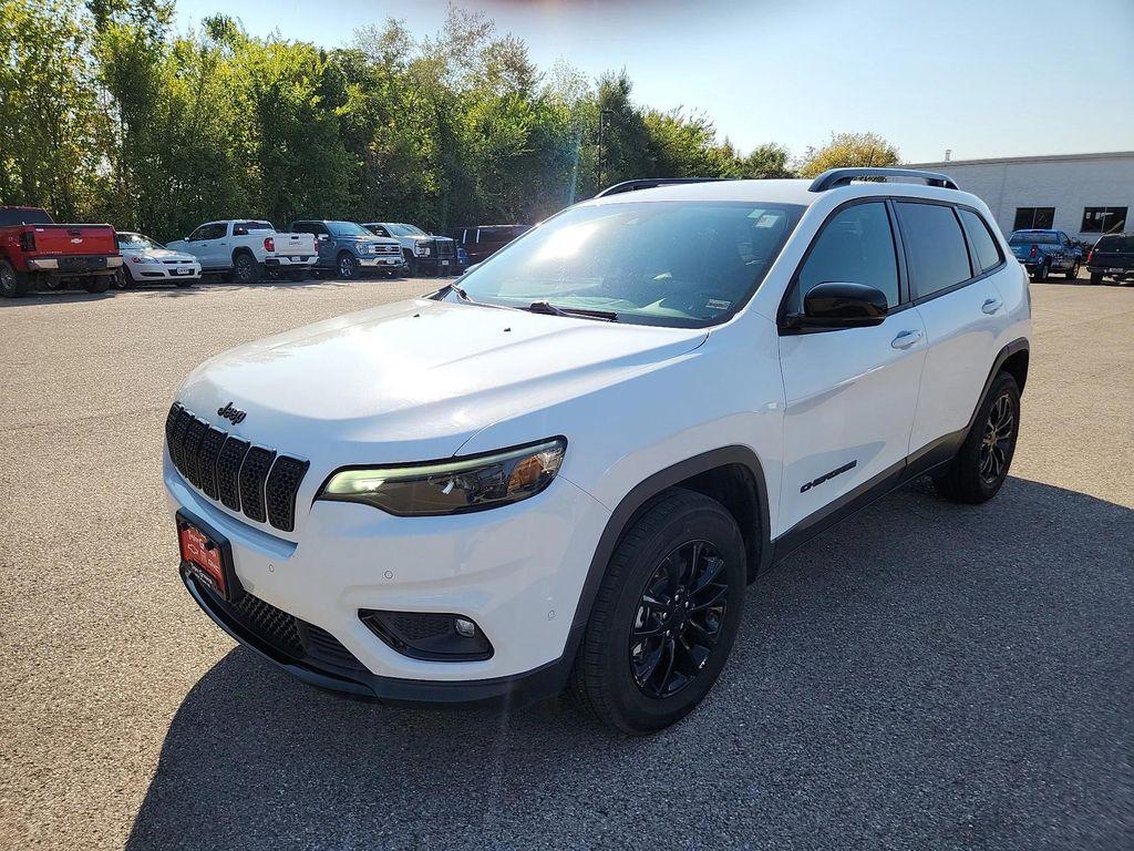 used 2023 Jeep Cherokee car, priced at $19,881