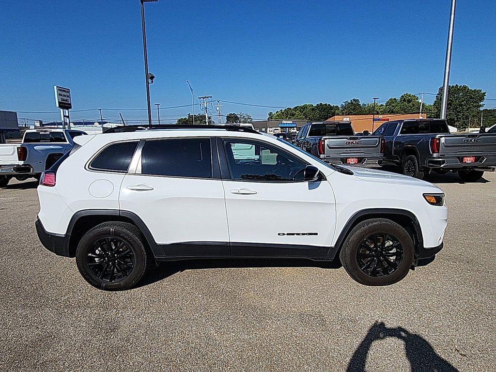 used 2023 Jeep Cherokee car, priced at $19,881