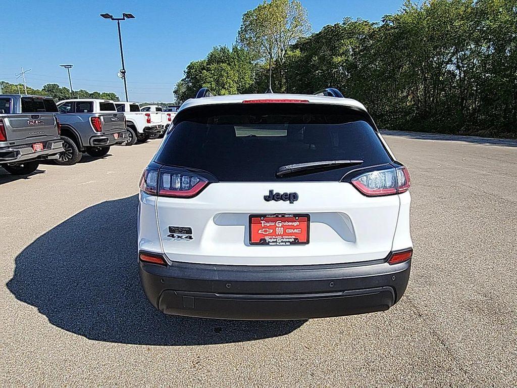 used 2023 Jeep Cherokee car, priced at $19,881